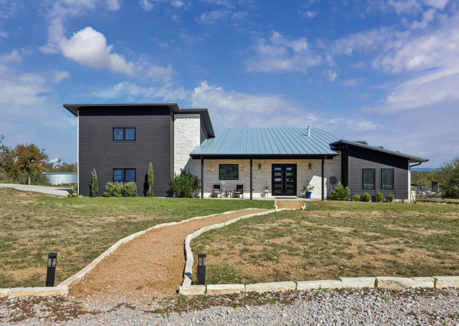 108 schoolhouse 108 Schoolhouse Ln